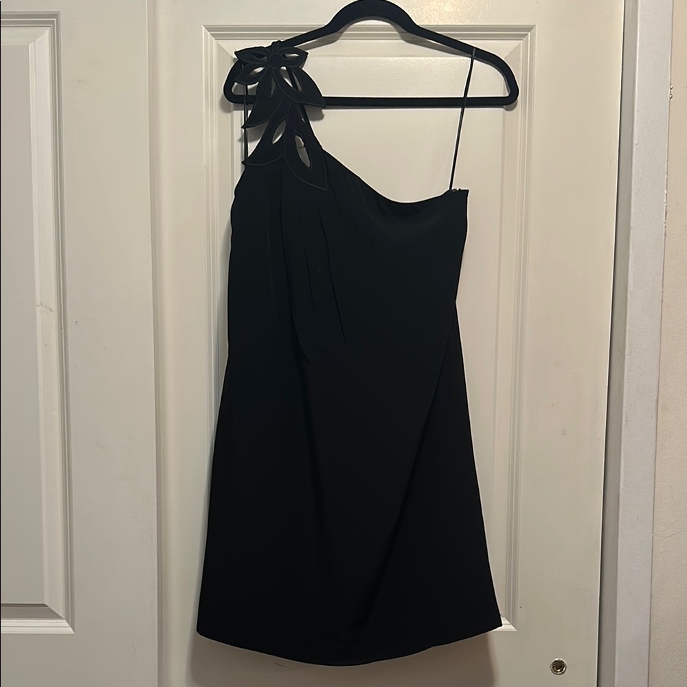 Elegant Black One-Shoulder Dress